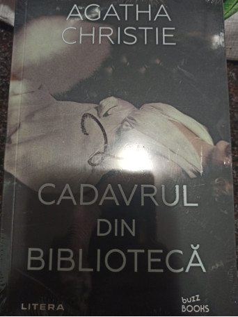 Cadavrul din biblioteca