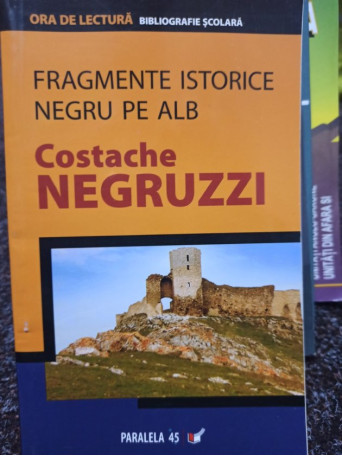 Fragmente istorice negru pe alb