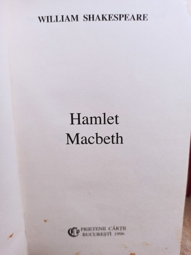 Hamlet - Macbeth